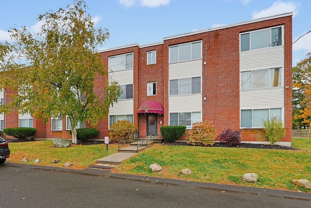 75-77 Colonel Bell Dr 9, Brockton, MA 02301