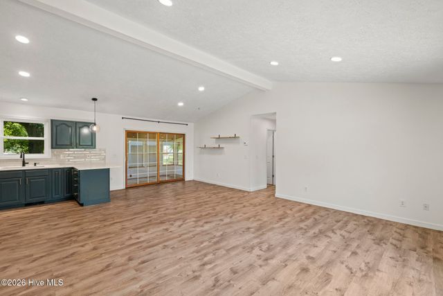 1815 Watts Landing Road, Hampstead, NC 28443