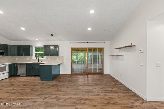 1815 Watts Landing Road, Hampstead, NC 28443