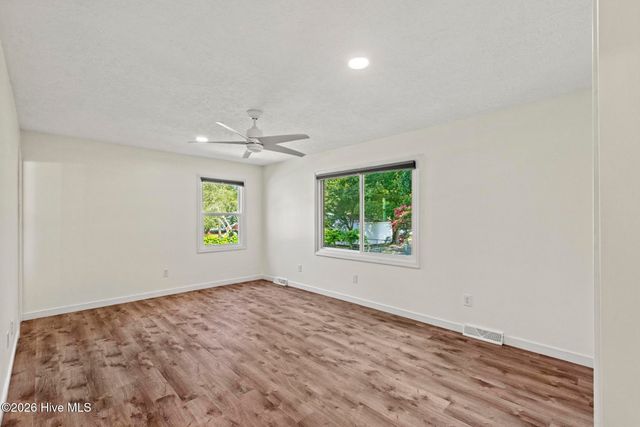1815 Watts Landing Road, Hampstead, NC 28443