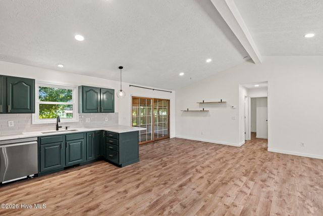 1815 Watts Landing Road, Hampstead, NC 28443