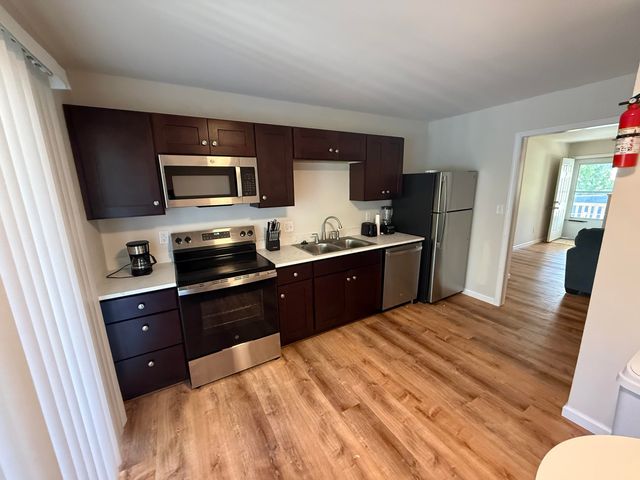 801 N ANN ST 10, Columbia, MO 65201