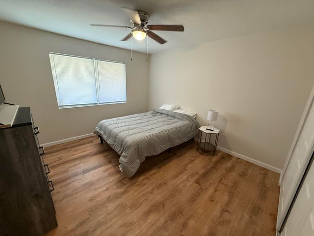 801 N ANN ST 10, Columbia, MO 65201