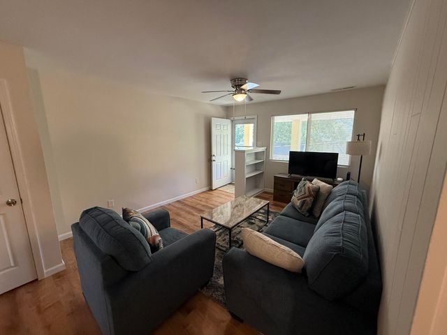 801 N ANN ST 10, Columbia, MO 65201