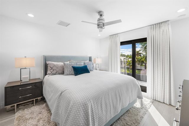 737 NE Boca Bay Colony Drive, Boca Raton, FL 33487