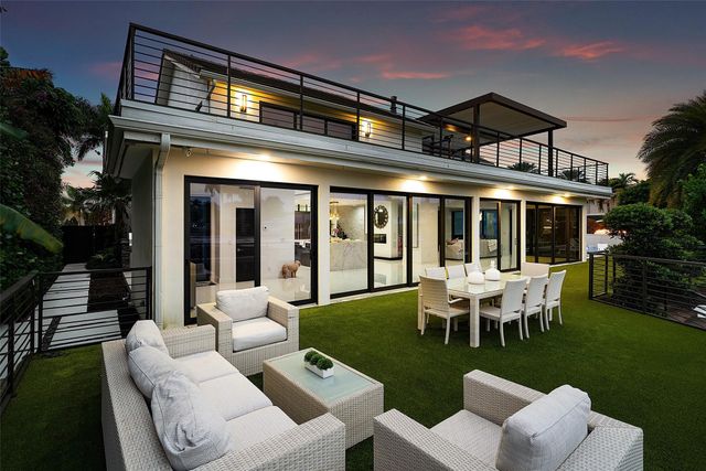 737 NE Boca Bay Colony Drive, Boca Raton, FL 33487