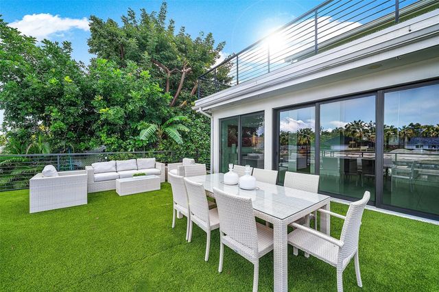 737 NE Boca Bay Colony Drive, Boca Raton, FL 33487