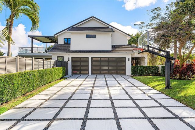 737 NE Boca Bay Colony Drive, Boca Raton, FL 33487