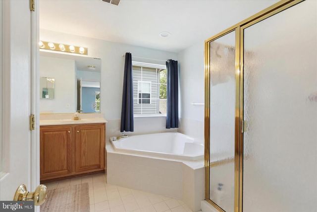 9477 BANKHEAD DR, Manassas, VA 20110