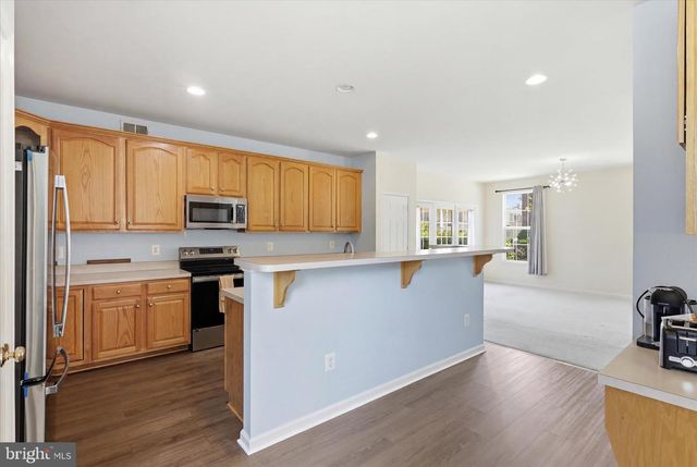 9477 BANKHEAD DR, Manassas, VA 20110