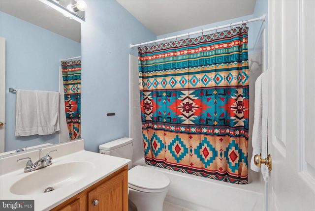 9477 BANKHEAD DR, Manassas, VA 20110