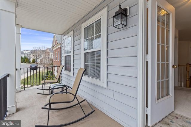 9477 BANKHEAD DR, Manassas, VA 20110
