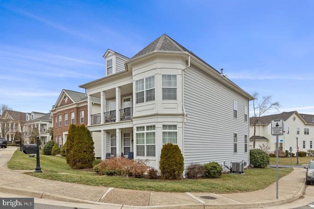 9477 BANKHEAD DR, Manassas, VA 20110