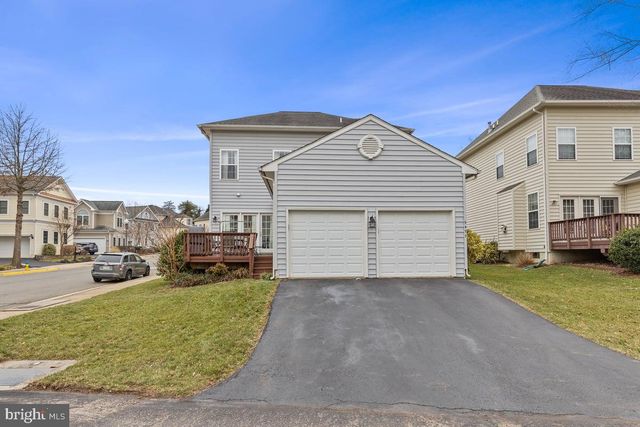9477 BANKHEAD DR, Manassas, VA 20110