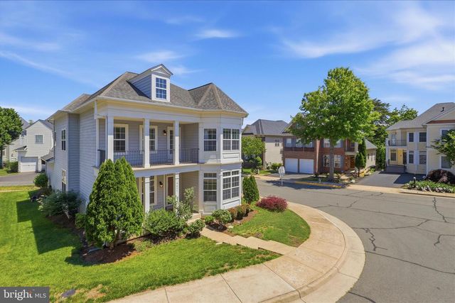 9477 BANKHEAD DR, Manassas, VA 20110