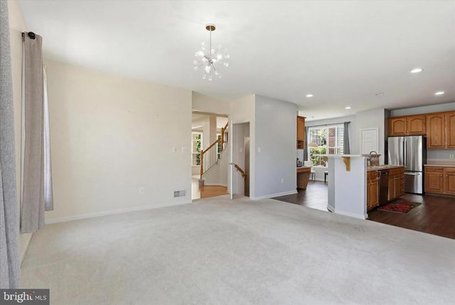 9477 BANKHEAD DR, Manassas, VA 20110