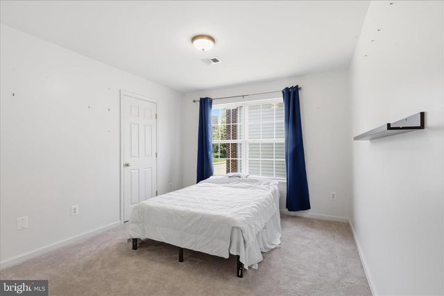 9477 BANKHEAD DR, Manassas, VA 20110