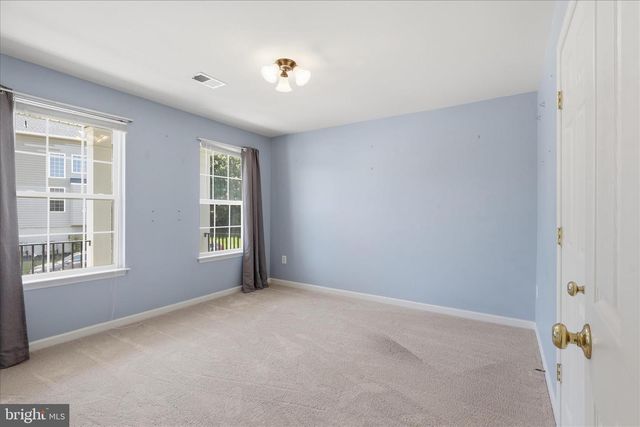 9477 BANKHEAD DR, Manassas, VA 20110