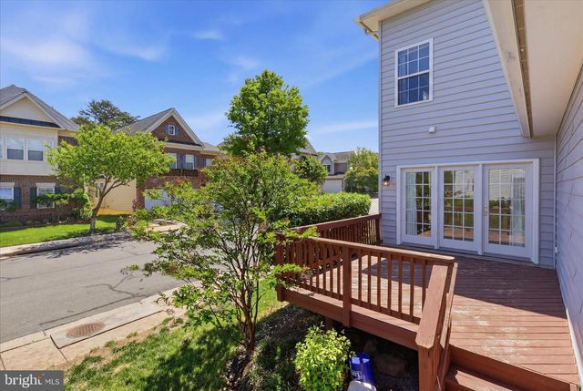 9477 BANKHEAD DR, Manassas, VA 20110