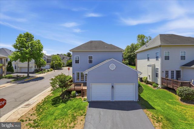 9477 BANKHEAD DR, Manassas, VA 20110