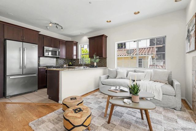 919 W Lewis St 1, San Diego, CA 92103