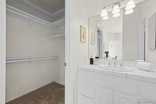 919 W Lewis St 1, San Diego, CA 92103