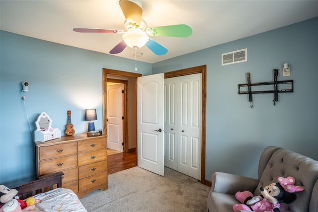 2202 Hearthstone Circle SW, Altoona, IA 50009