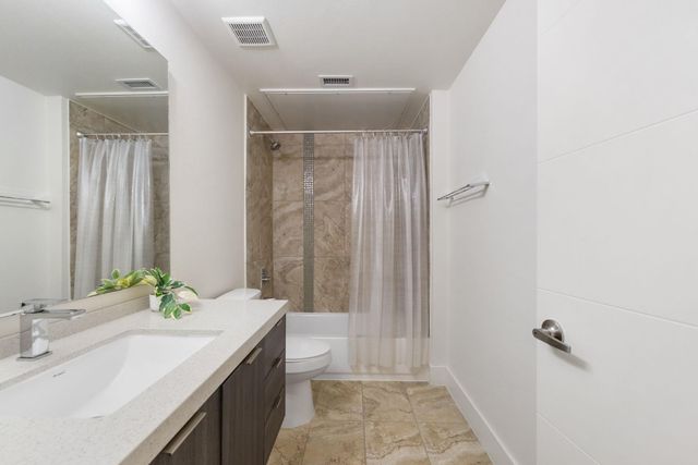 604 North Bluff DR 144, Austin, TX 78745