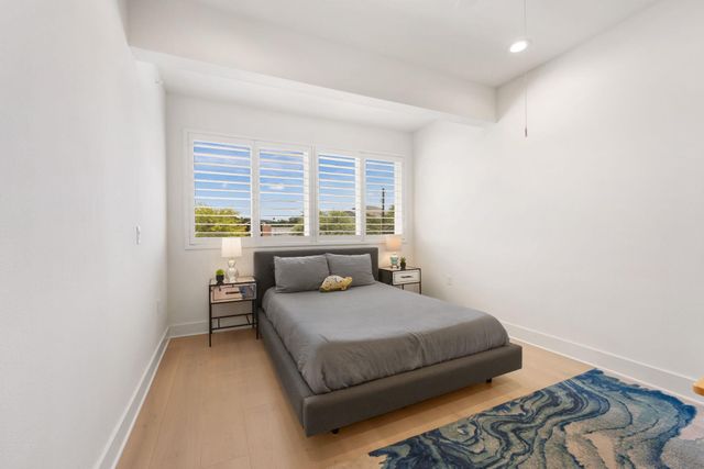 604 North Bluff DR 144, Austin, TX 78745