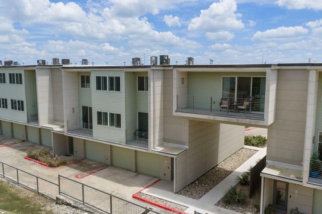 604 North Bluff DR 144, Austin, TX 78745