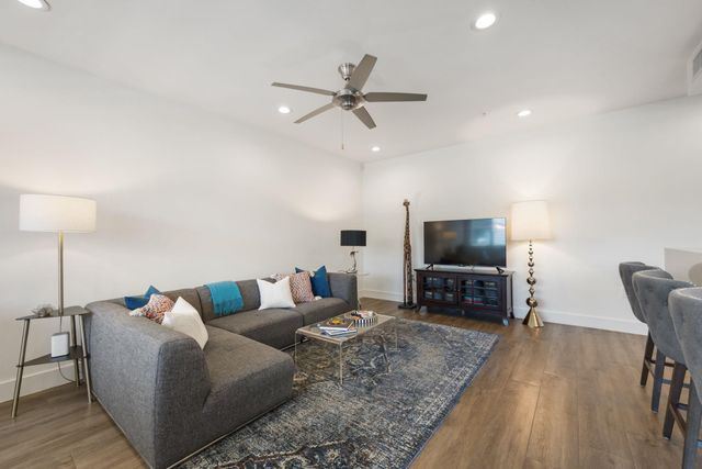 604 North Bluff DR 144, Austin, TX 78745