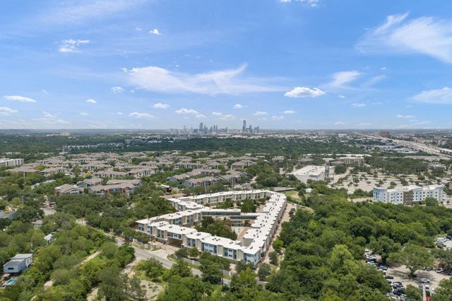 604 North Bluff DR 144, Austin, TX 78745