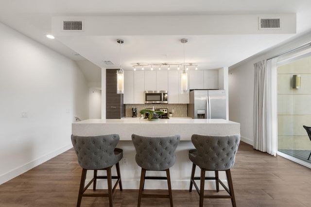 604 North Bluff DR 144, Austin, TX 78745