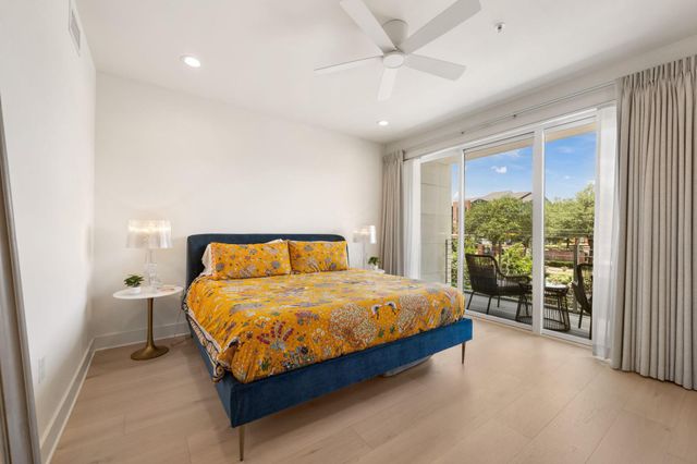 604 North Bluff DR 144, Austin, TX 78745