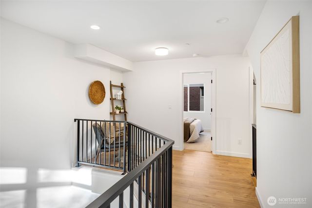 2104 1st Avenue N, Seattle, WA 98109