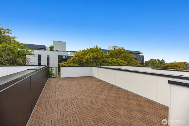 2104 1st Avenue N, Seattle, WA 98109