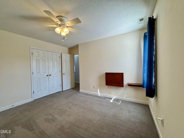 110 Hoskins Circle, Burlington, NC 27215