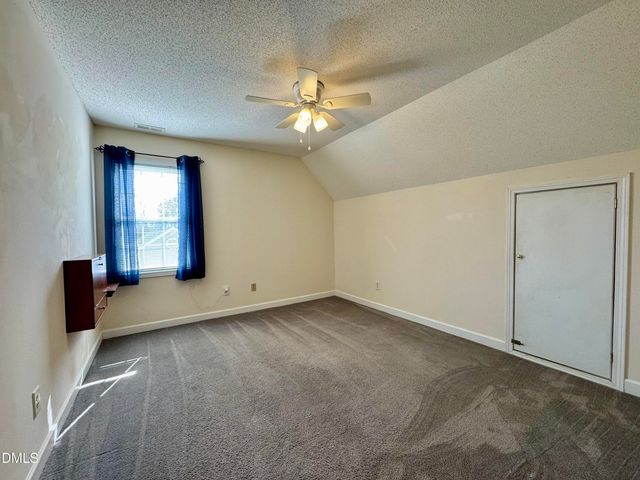 110 Hoskins Circle, Burlington, NC 27215