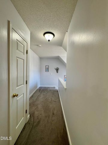 110 Hoskins Circle, Burlington, NC 27215