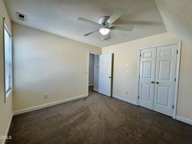 110 Hoskins Circle, Burlington, NC 27215