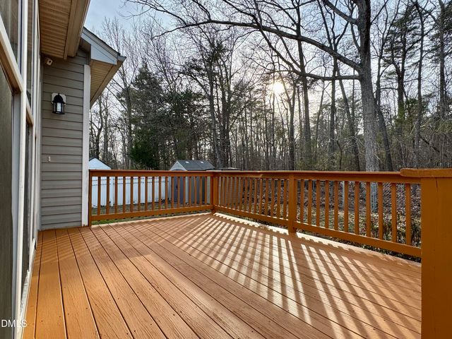 110 Hoskins Circle, Burlington, NC 27215