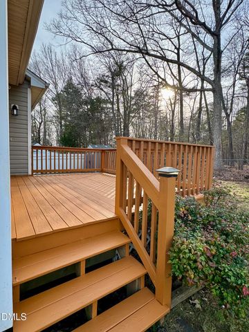 110 Hoskins Circle, Burlington, NC 27215