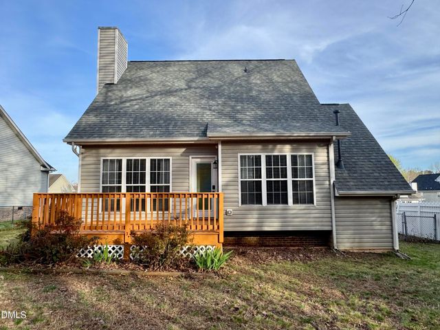 110 Hoskins Circle, Burlington, NC 27215