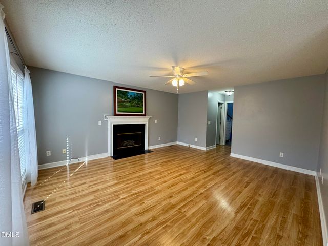 110 Hoskins Circle, Burlington, NC 27215