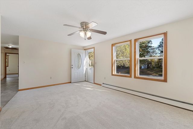 105 Hodgkins Dr, East Brookfield, MA 01515