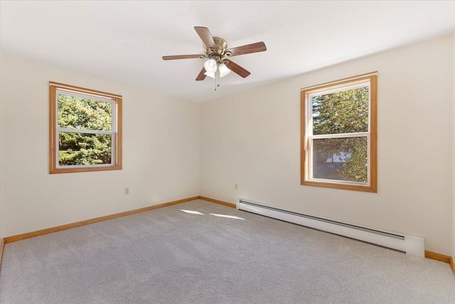 105 Hodgkins Dr, East Brookfield, MA 01515