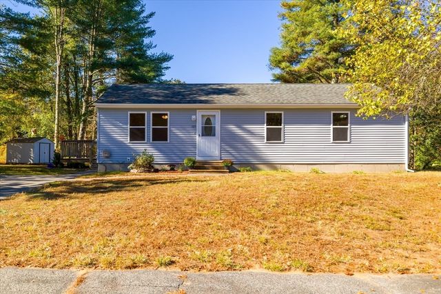 105 Hodgkins Dr, East Brookfield, MA 01515