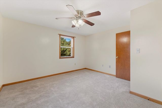 105 Hodgkins Dr, East Brookfield, MA 01515