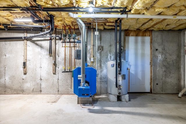 105 Hodgkins Dr, East Brookfield, MA 01515