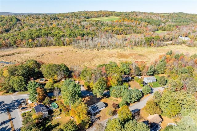 105 Hodgkins Dr, East Brookfield, MA 01515